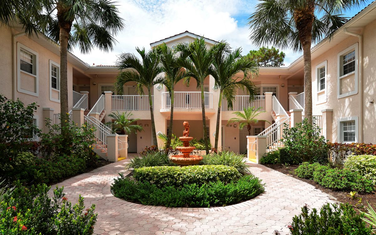 Real Estate Photography & Virtual Tours Plaza de Flores