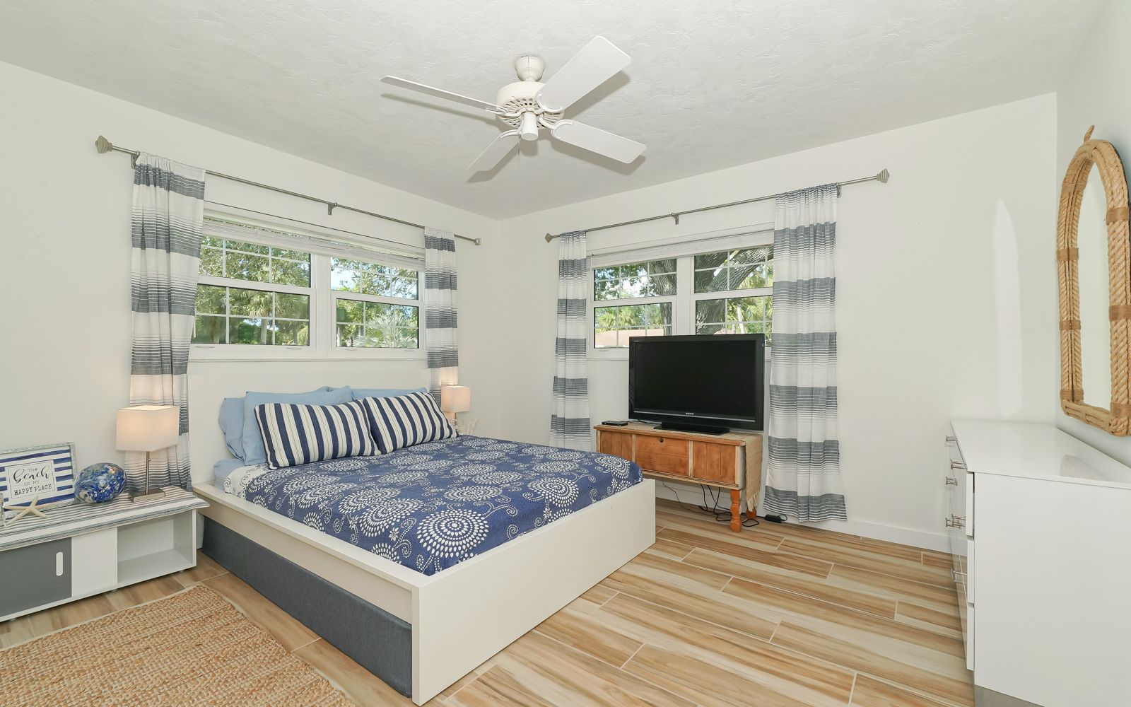 Real Estate Photography & Virtual Tours 614 Buttonwood Dr