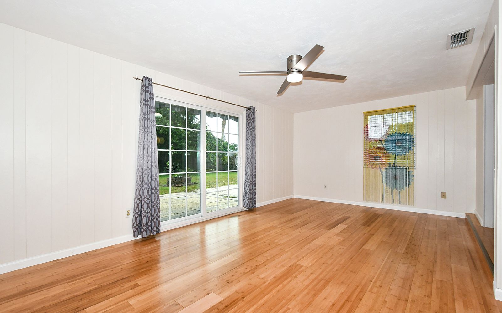 Real Estate Photography & Virtual Tours 7355 Cass Circle