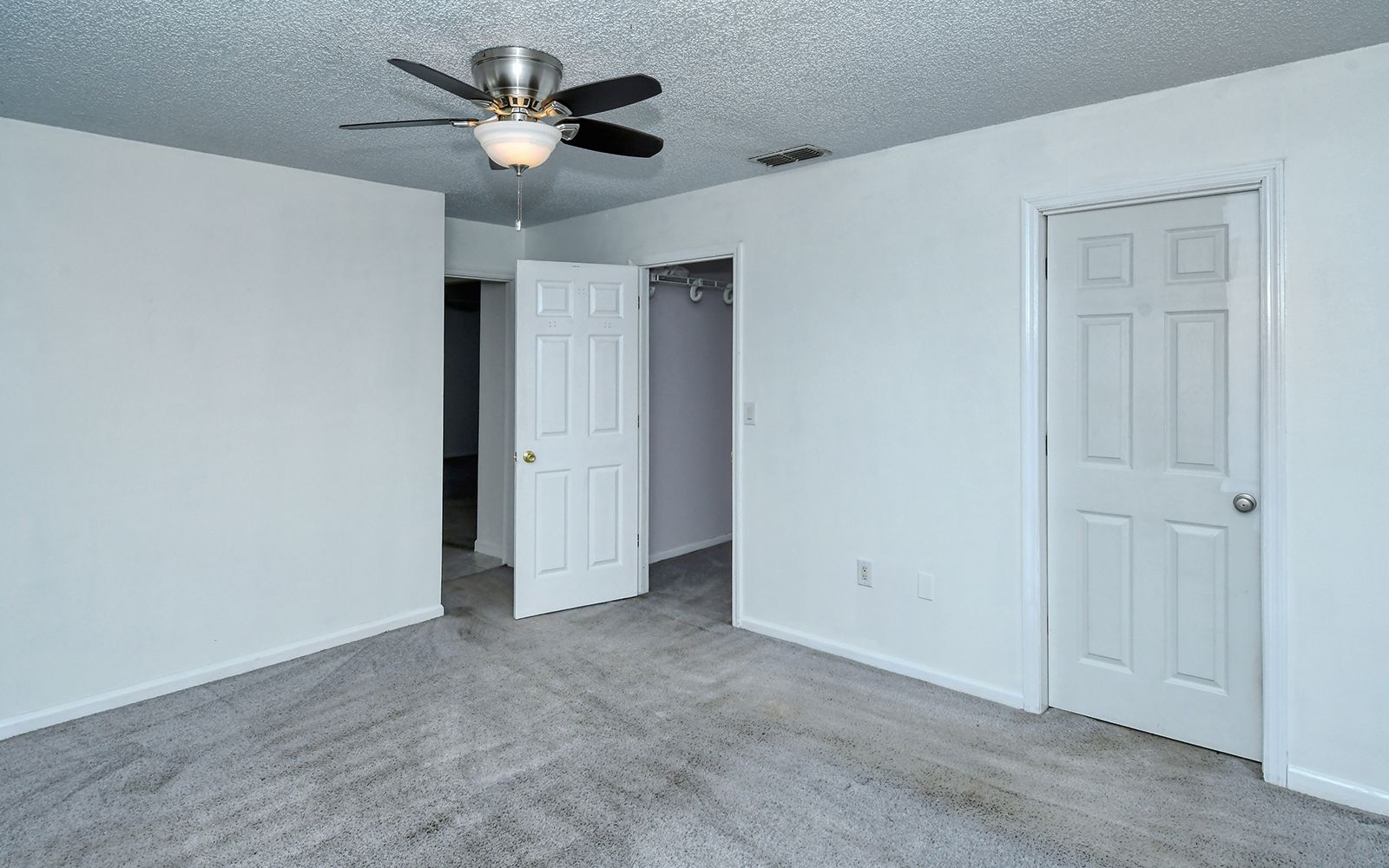 Real Estate Photography & Virtual Tours 4828 Glenbrooke Dr