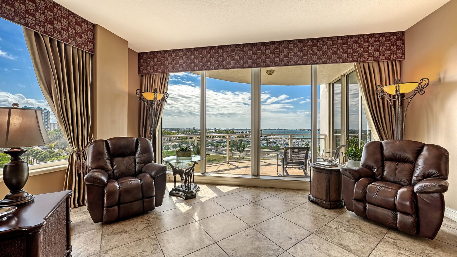 Real Estate Photography & Virtual Tours 1233 North